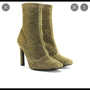 L’Intervalle Gold Booties